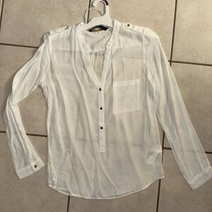 White long sleeve blouse